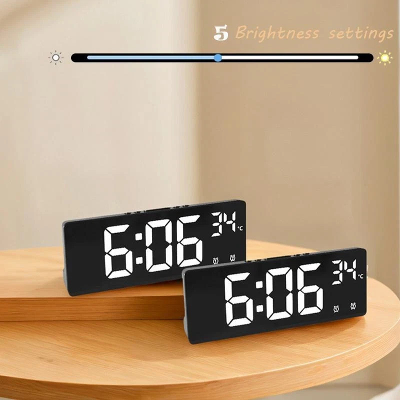 Digital Alarm Clock Travel Clock with Temperature Table Clock Random Display