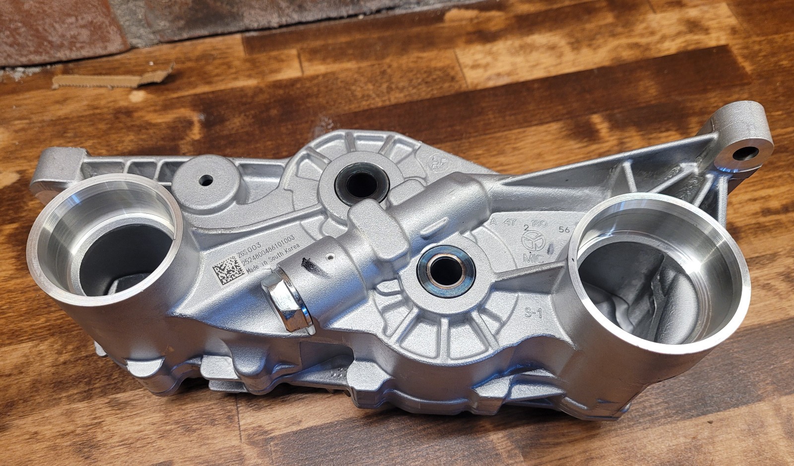 OEM Detroit DD15 Oil Pump A4721805601 + Suction Manifold A4721806851 + O-Rings