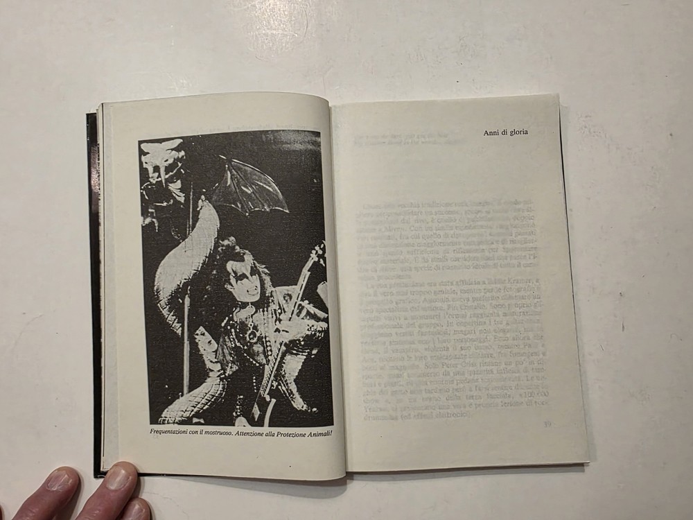 Very Rare Kiss 1978 Italian Rock Music Book