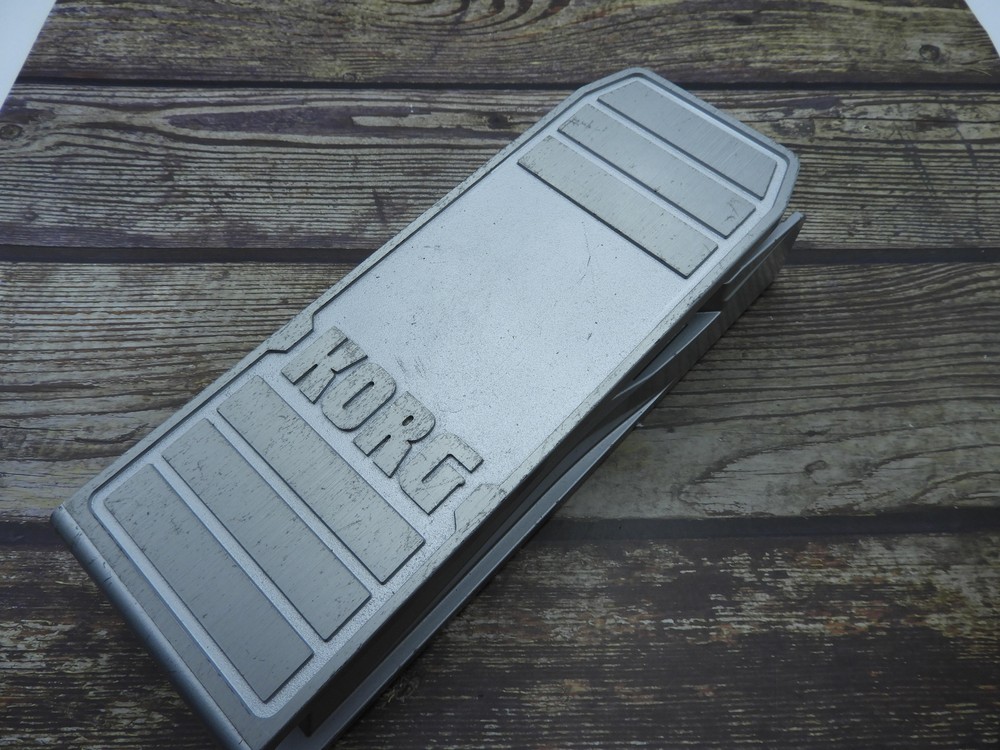 KORG VP-10 VOLUME effects PEDAL Two Input / Output Terminal from japan