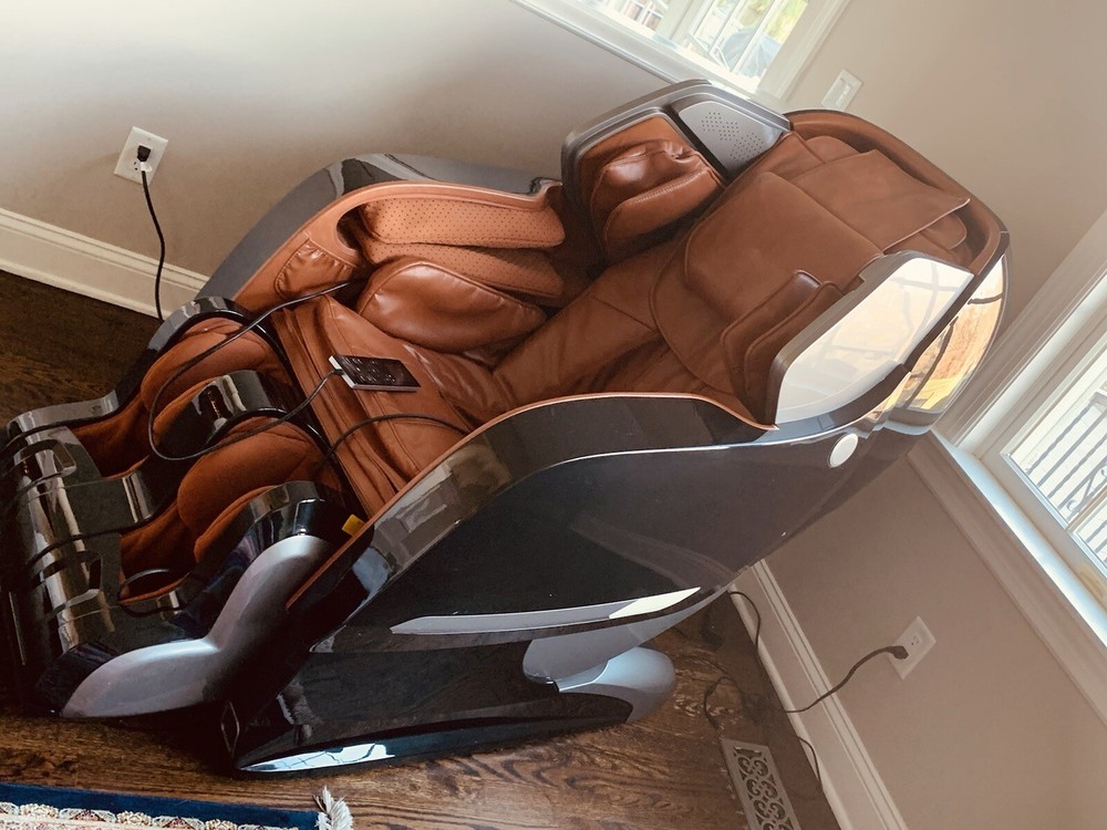 Infinity IYashi Massage Chair.