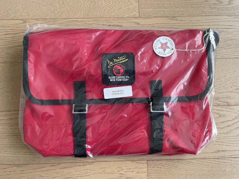 De Martini Globe Canvas Messenger Bag 3601J Red