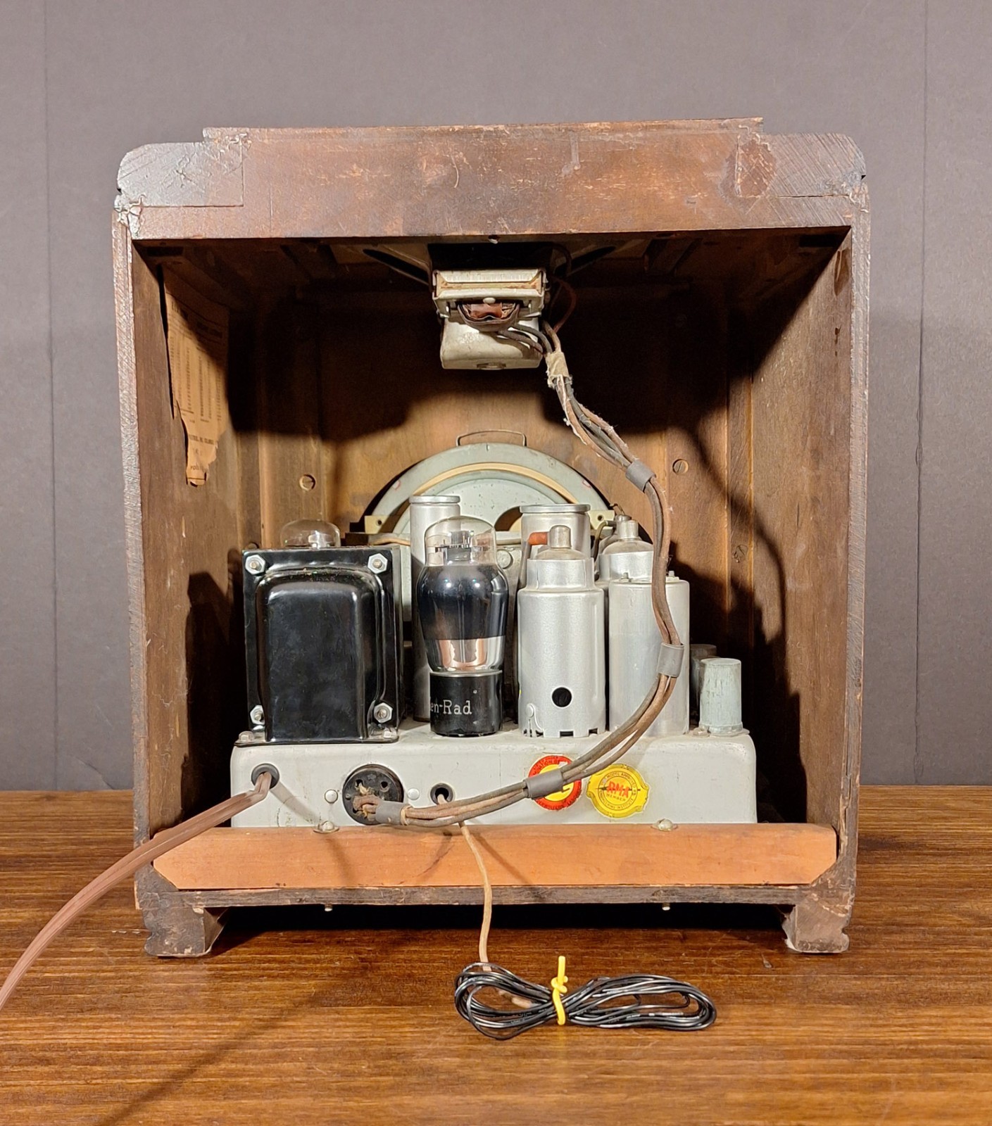 Old Antique Wood Arvin 517 Rhythm Junior Vintage Tube Radio - Restored & Working