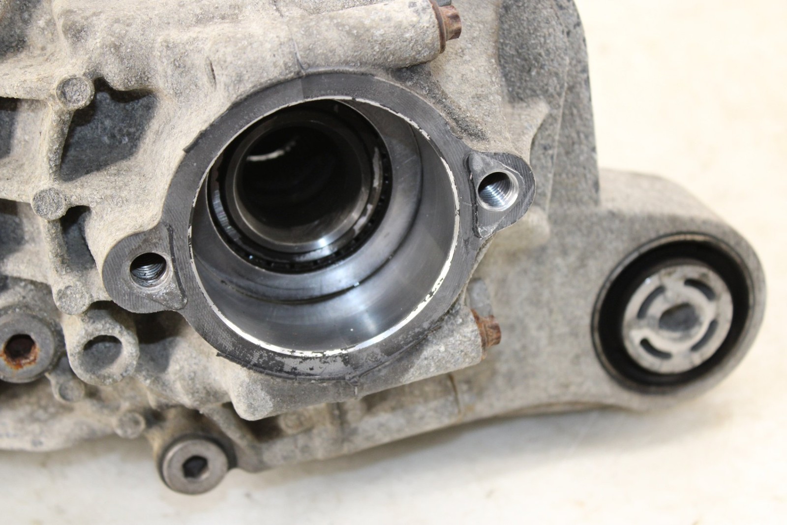 2012-2018 Jeep Grand Cherokee SRT 3.70 Front Axle Differential OEM PJ35