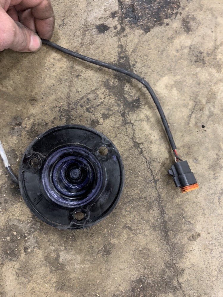 2003 Ski Doo summit 800 Sled Speedometer Pickup Housing & Sensor