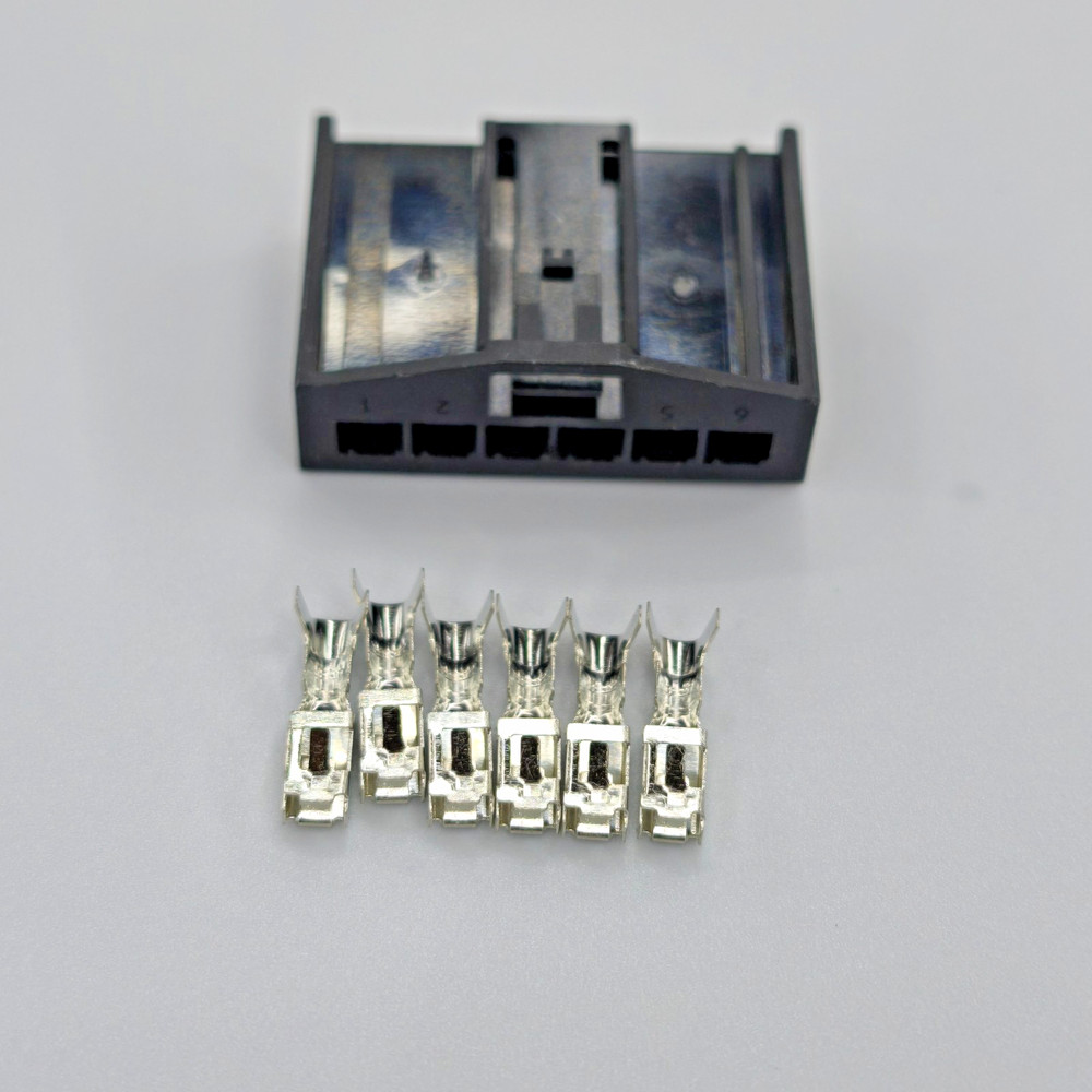 Tail Light Plug 6 Pin Connector For BMW E90 E91 E92 E93 Socket Housing