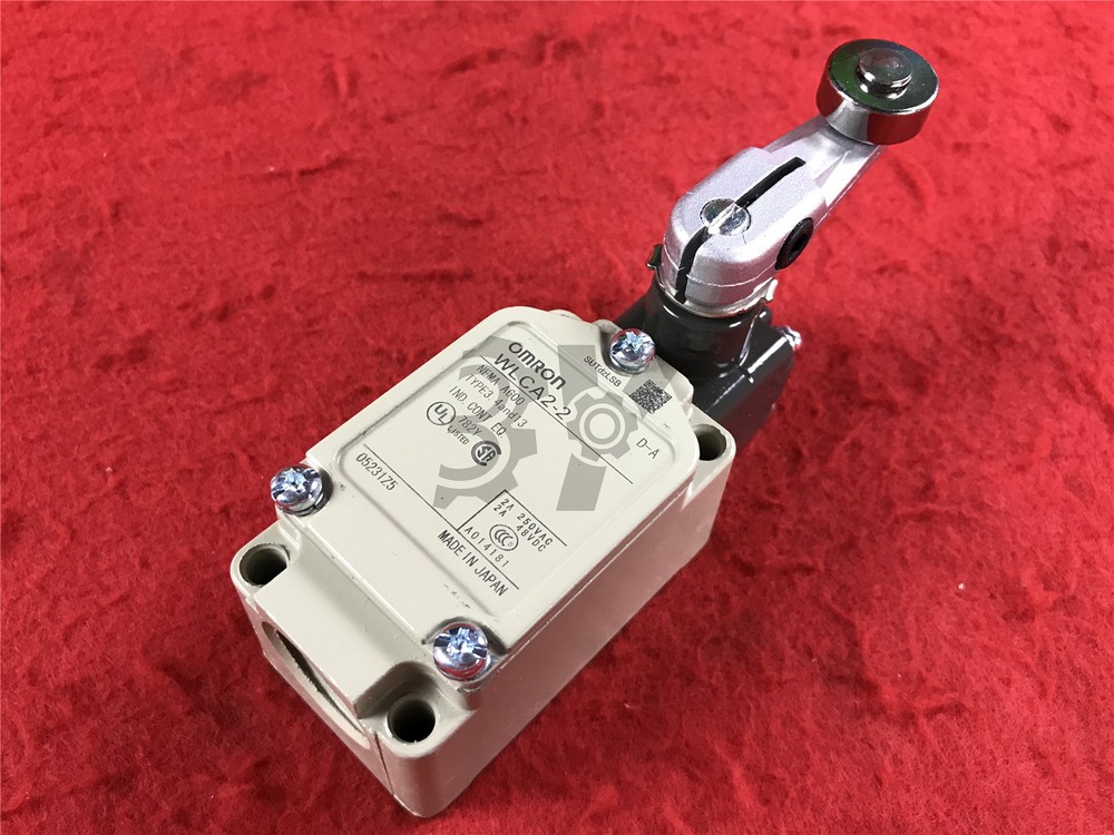 ONE NEW WLCA2-2 WLCA22 OMRON Limit Switch