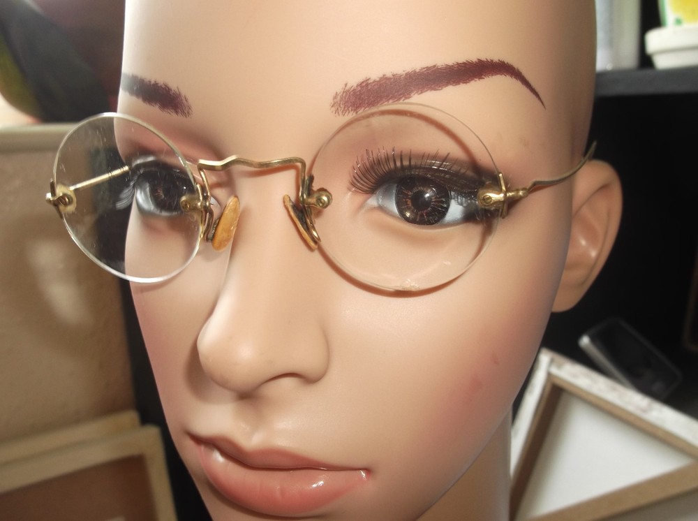 ANTIQUE SPECTACLES RIMLESS - GOLD TONE UNTESTED - SPRINGY HOOK ARMS + OLD CASE