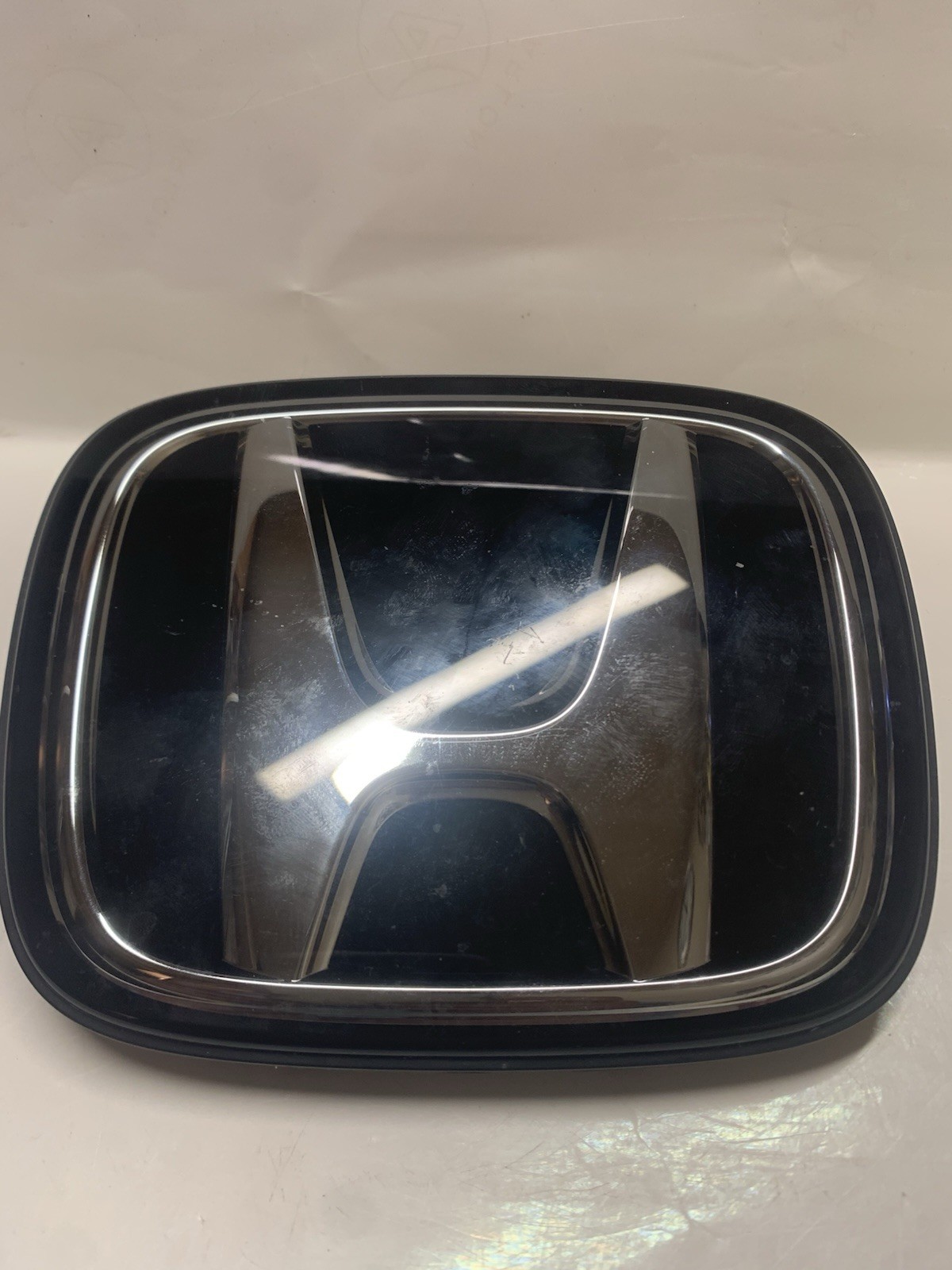 2023-2025 HONDA ACCORD OEM CRUIS CONTROL DISTANCE RADAR SENSOR W/ EMBLEM