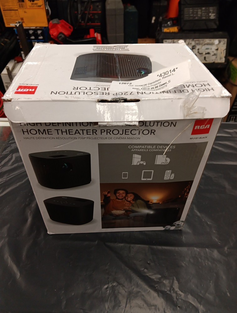 RCA High Definition 720P Resolution Home Theater Projector