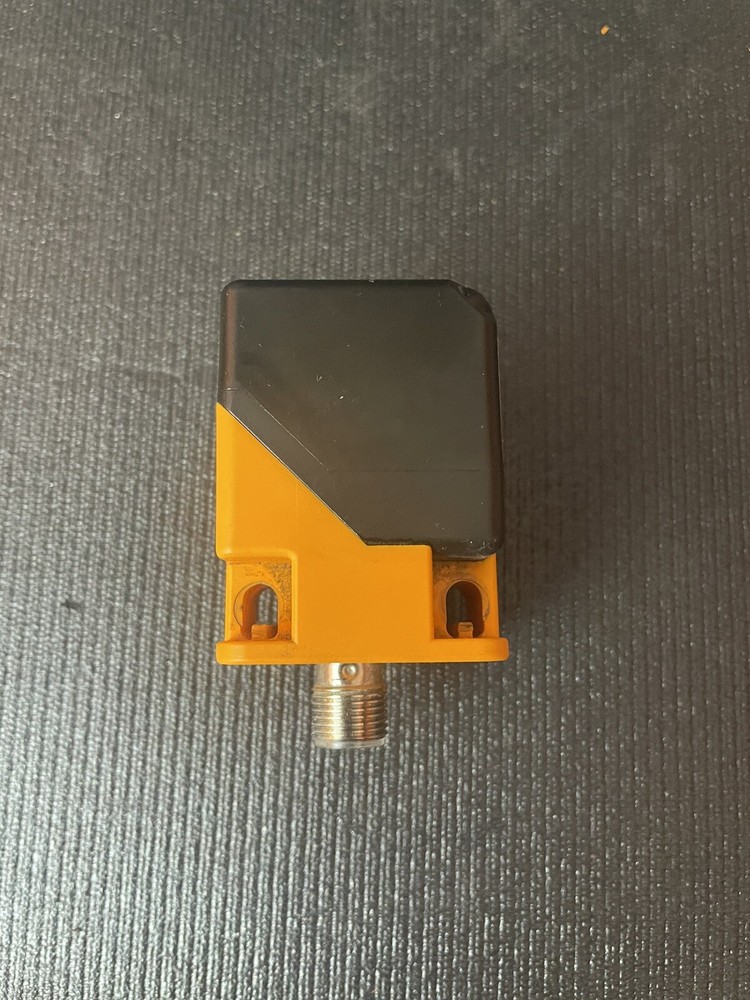 IFM Efector IM5117 IMC3040-BPKG/US Proximity Sensor New Surplus No Packaging