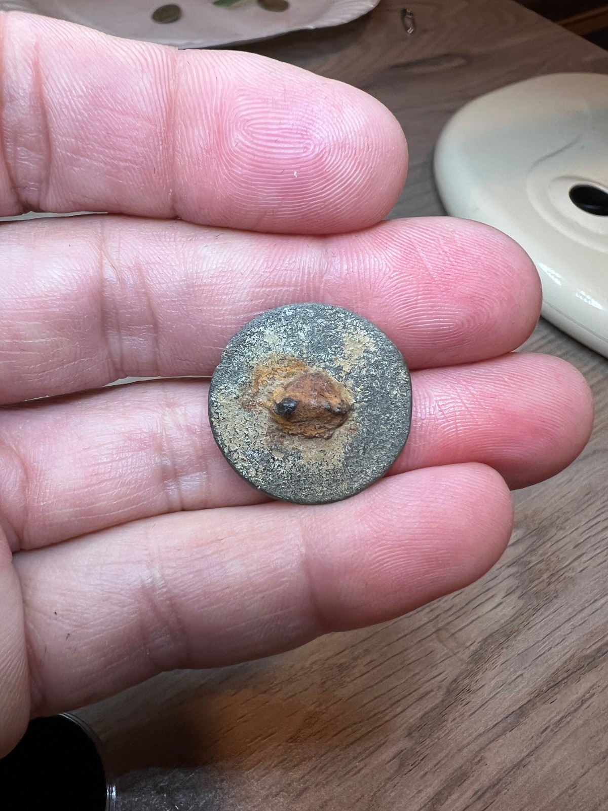 Dug American Revolutionary War Engraved Navy Anchor & 13 Stars Coat Button