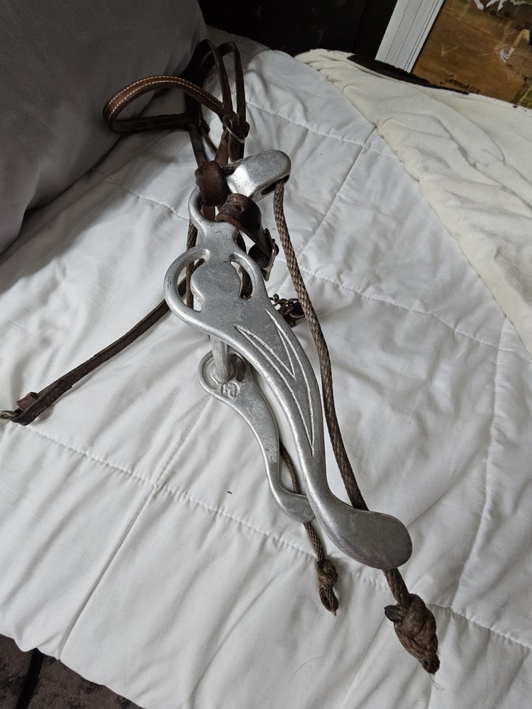Mikmar Training Bit with Headstall. Used