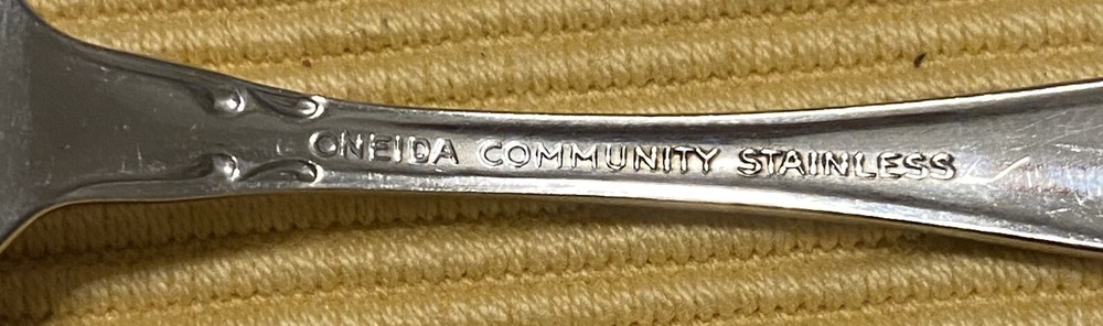Oneida Community Stainless CHATELAINE Serving Spoons, Fork, Gravy, Butter 5 pc