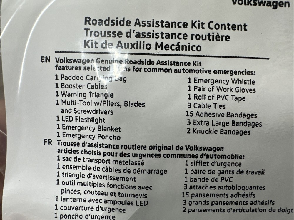 EMERGENCY ROADSIDE ASSISTANCE KIT