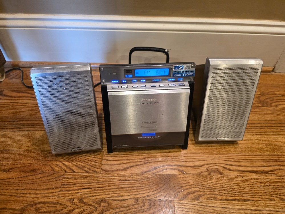 Panasonic SA-EN17 Stereo System Please READ! AS IS