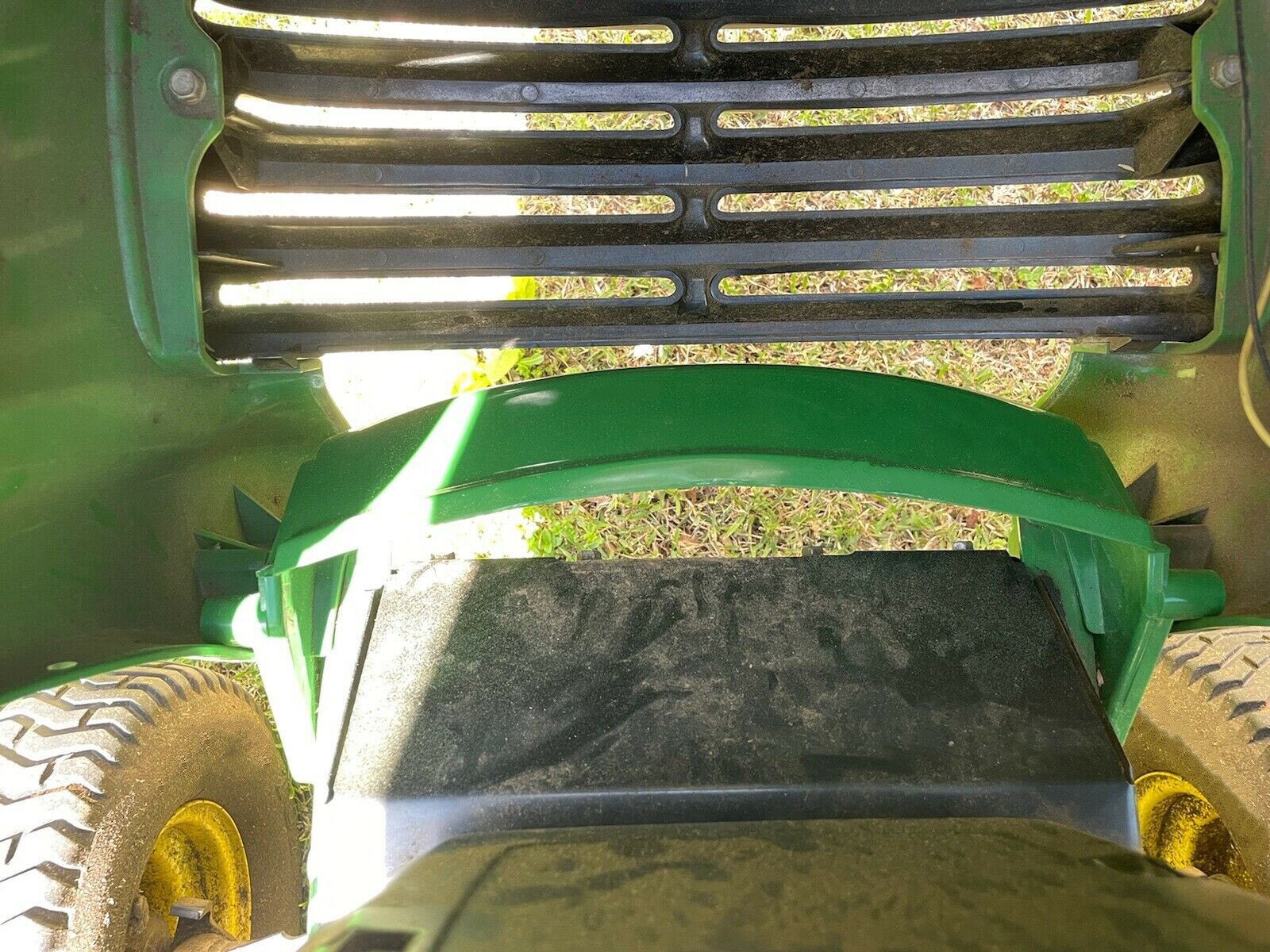 For John Deere LT133 LT155 LT166 LT150 LT160 LT170 LT180 LT190 Hood Bumper Hinge