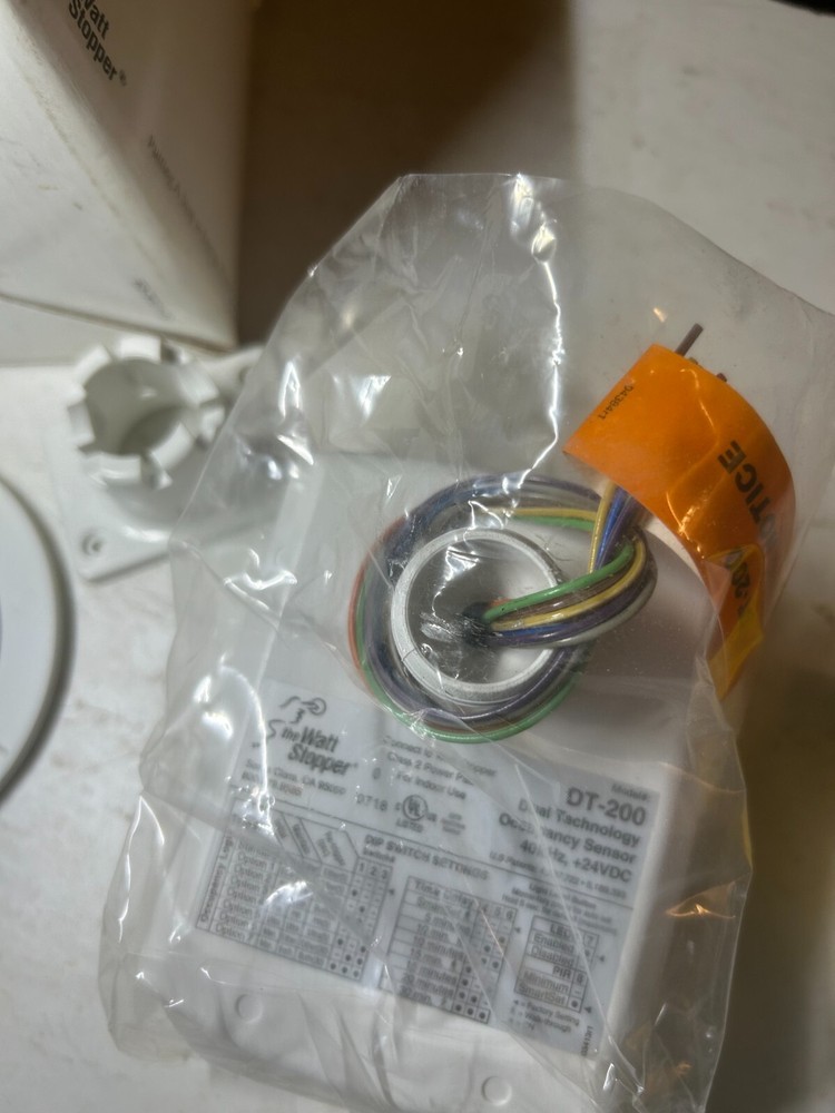 Wattstopper DT-200 24 VDC 43 mA 2000 Sf Dual Technology Ceiling/Wall Sensor