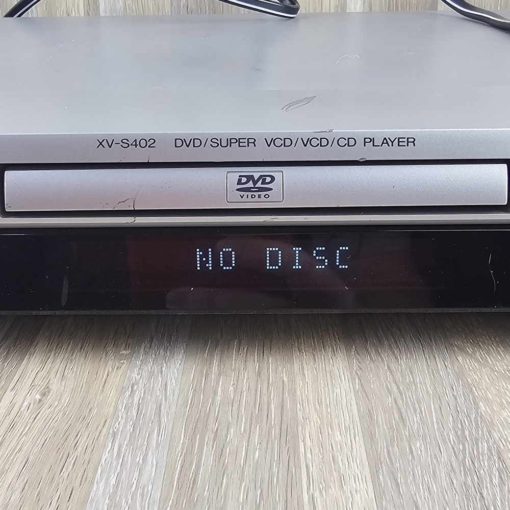 JVC DVD Player Model XV-S402SL Silver ~ No Remote