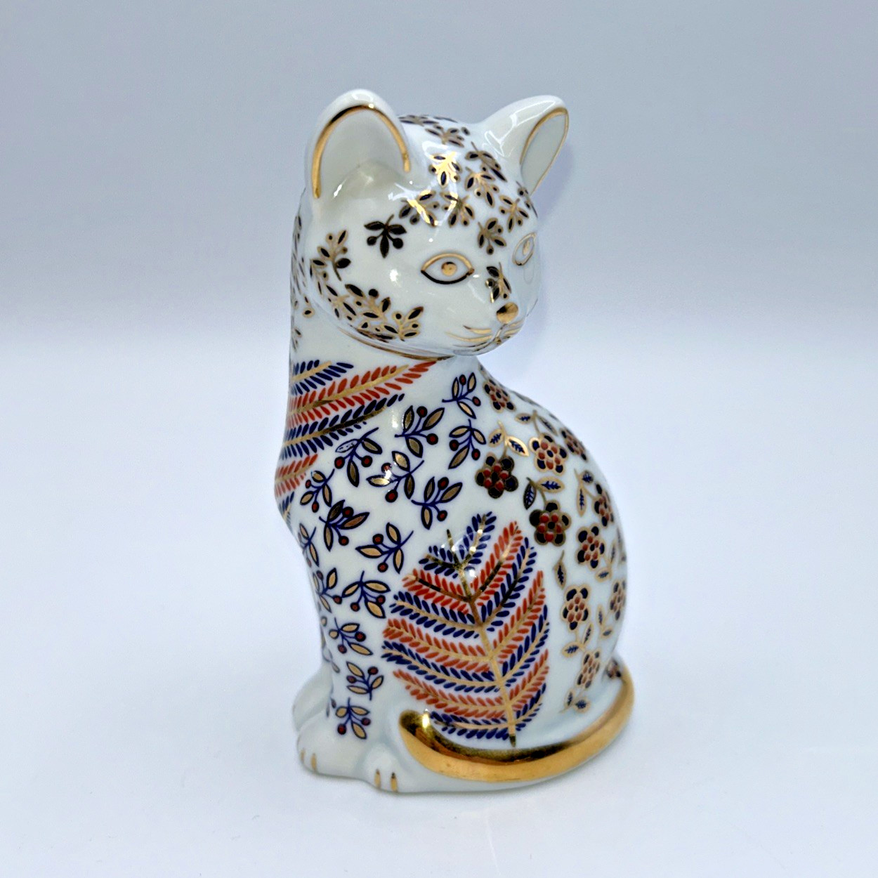 VTG Japanese Imari Neko Floral Hand Painted Porcelain Cat Figurine Decor EUC