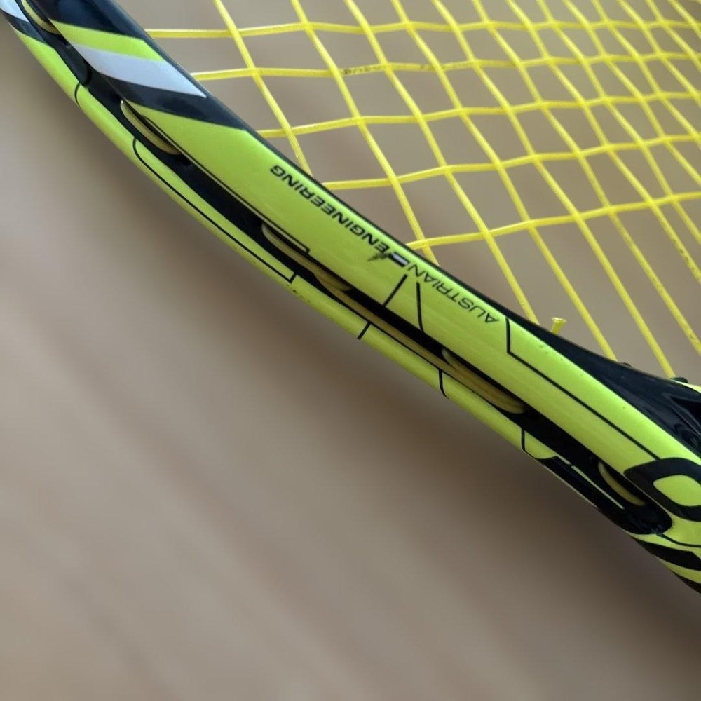 HEAD PRO GRAPHENE tennis racket (hard)