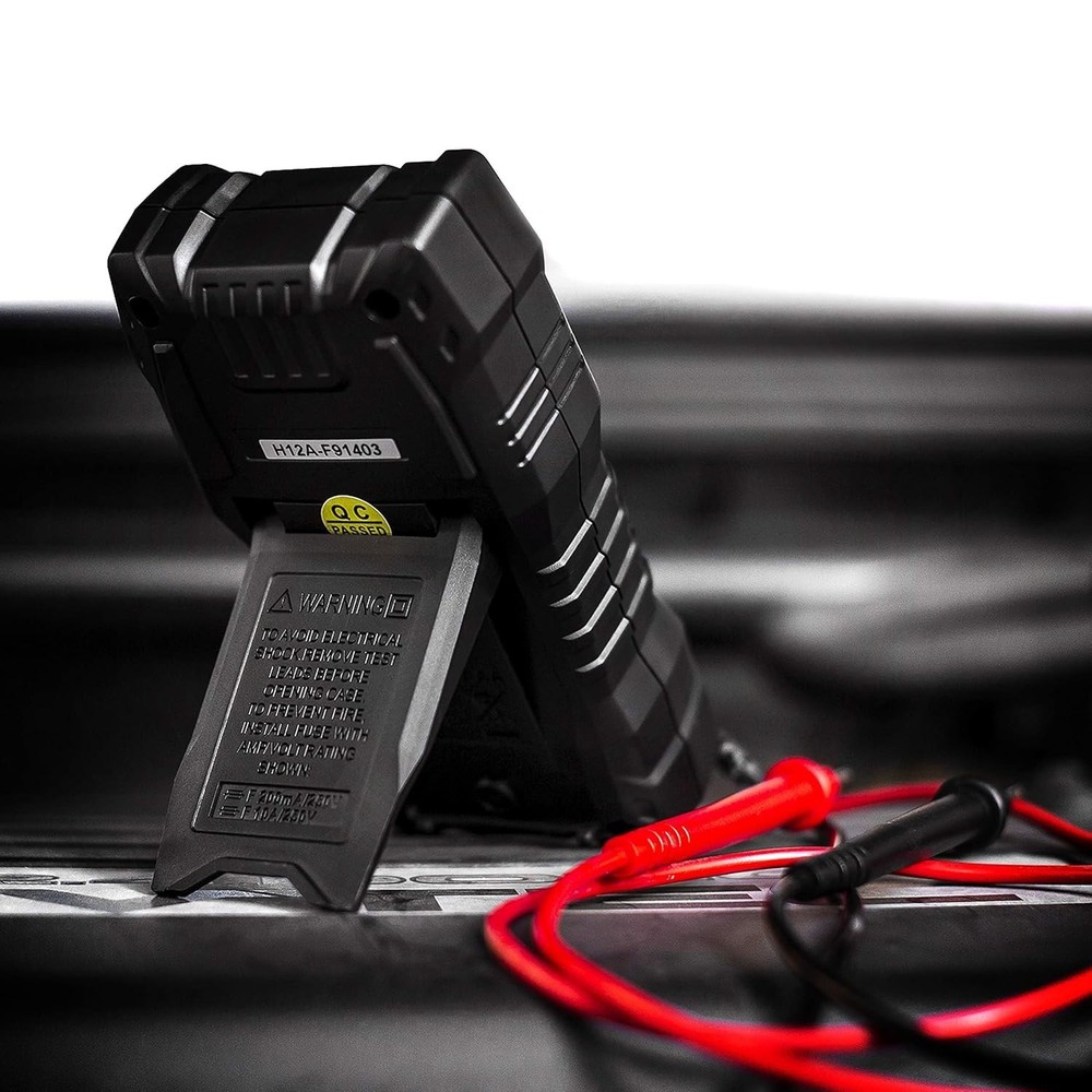 Safety-Certified Digital Multimeter – Comprehensive Testing for All Applications