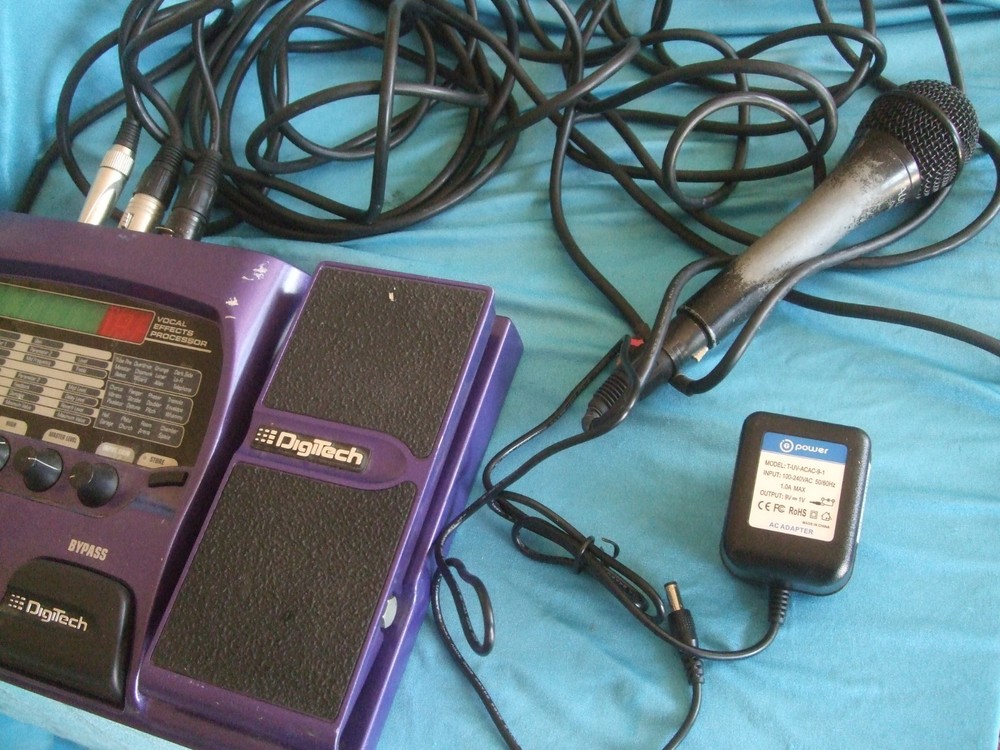 DigiTech Vocal300 Vocal Effects Processor w/AUDIX OM5/CABLES & AC ADAPTOR