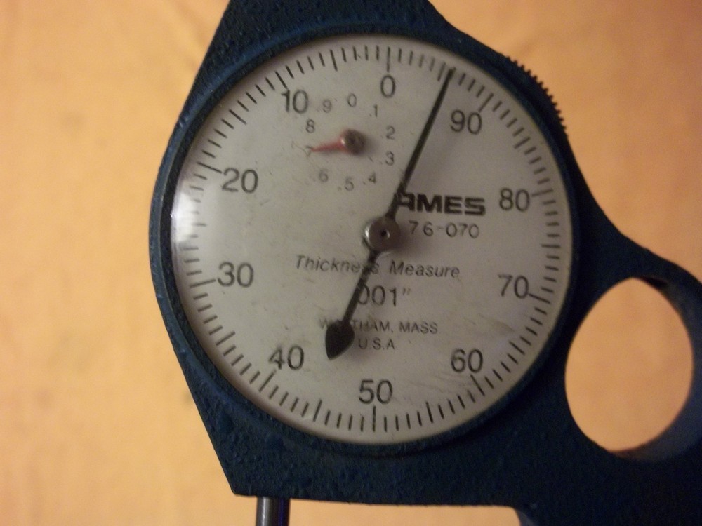 AMES 76-070 THICKNESS GAUGE PRECISION DIAL MICROMETER .001