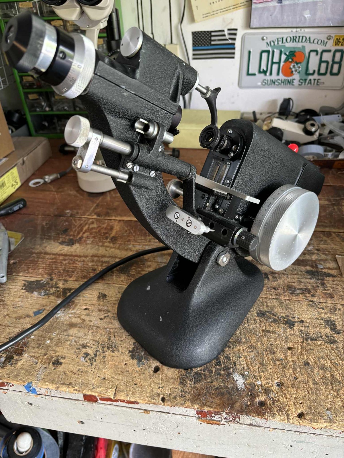 BAUSCH & LOMB MODEL 70 LENSOMETER/VERTOMETER. SERVICED. EXCELLENT CONDITION.