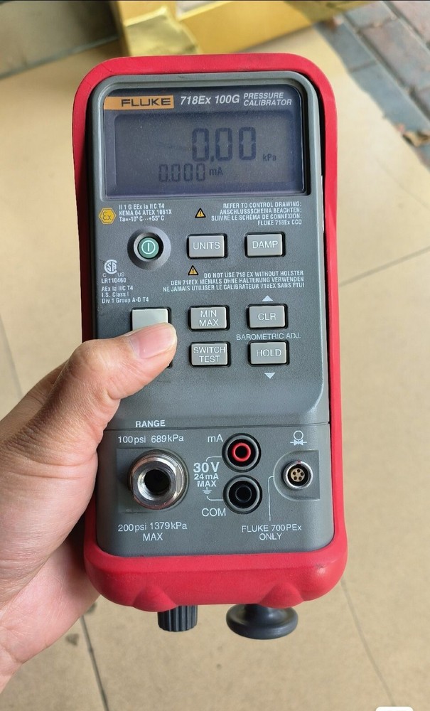 FLUKE 718Ex 30G PRESSURE CALIBRATOR METER*j