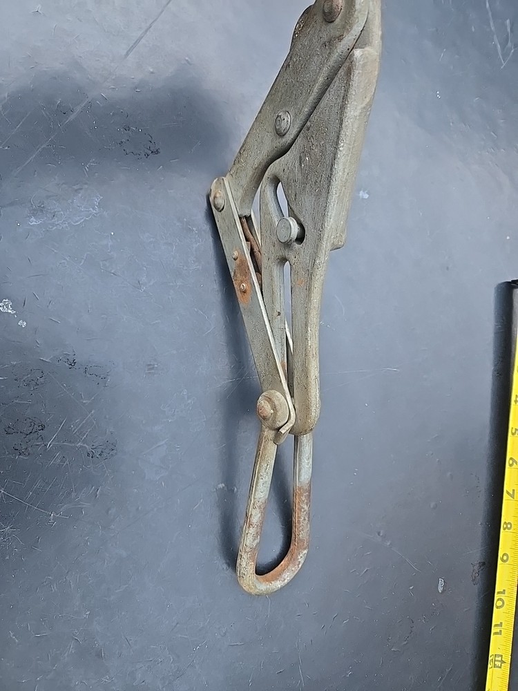 Cable Puller Grip for Bare Wire