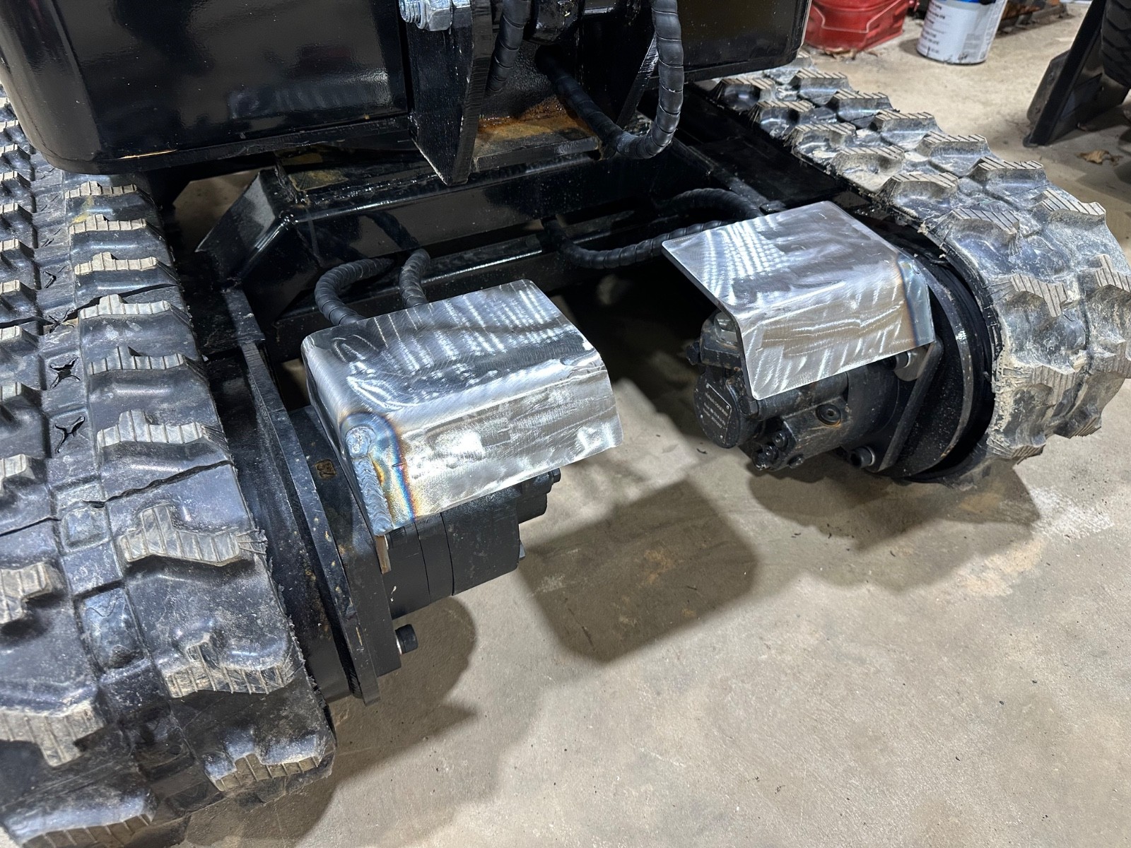 Mini Excavator Track Drive Motor Line Guard Shield Plate Chinese 1 Ton Cover AGT