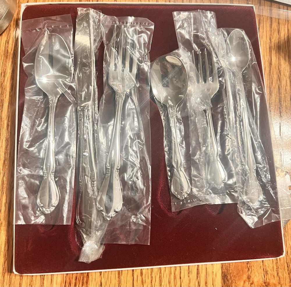 Oneida 3615 Chateau 6 Piece Child’s Progress Flatware Set