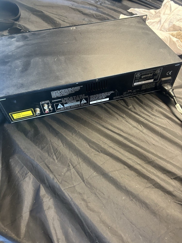a Gemini CD-110 Professional CD Player Untested