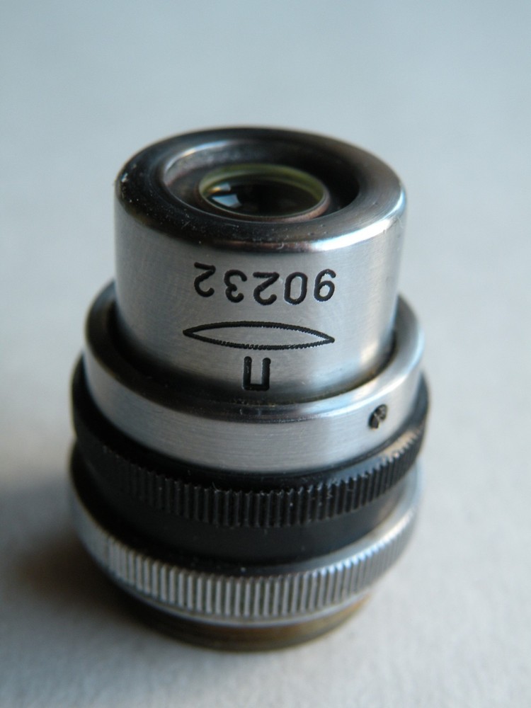 LOMO Polarizing objective 8x 0,20 IRIS pol microscope ZEISS
