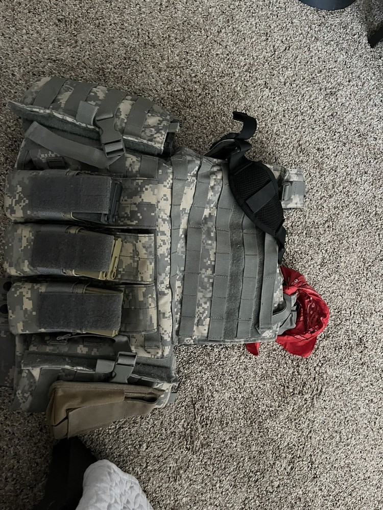 airsoft gun
