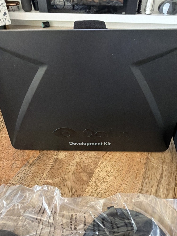 2013 Oculus Rift VR Development Kit #1 1 Virtual Reality Headset DK1 w/ Case