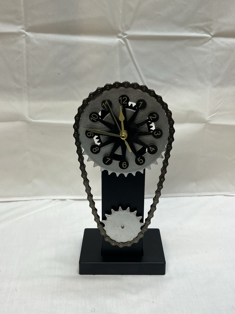 rotating gear clock,