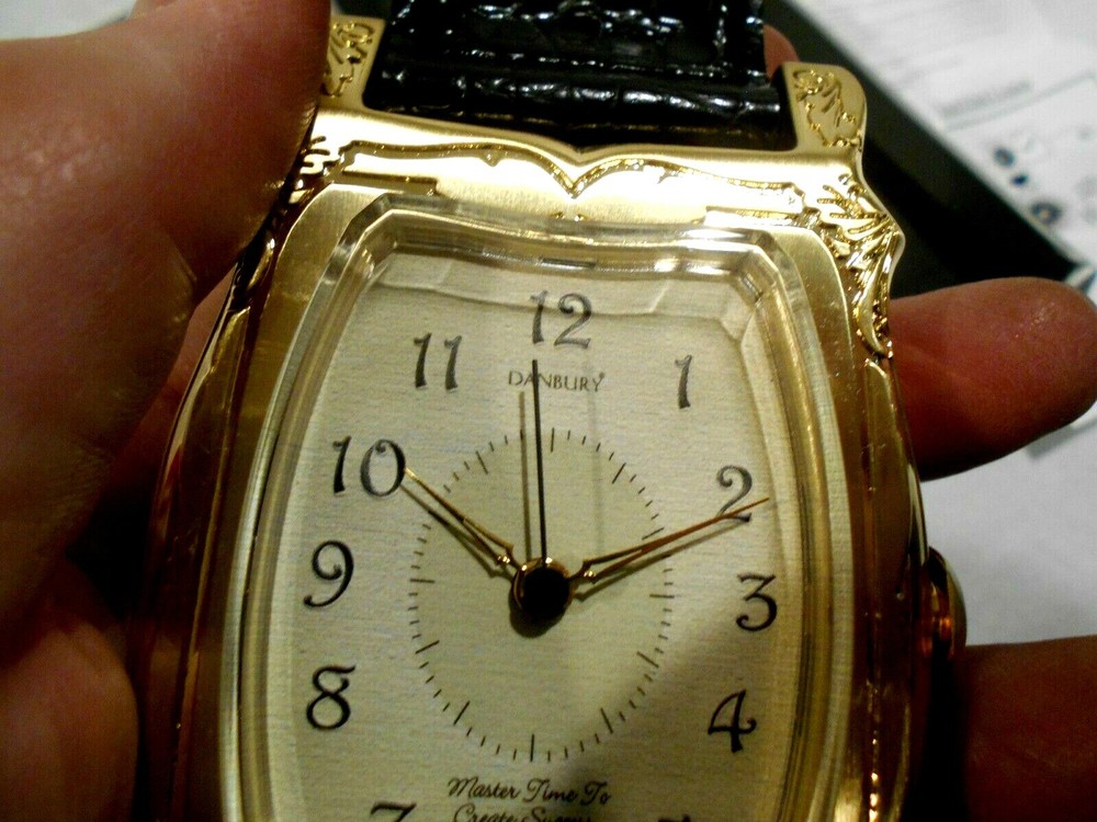 Things Remembered Watchband Clock NIB