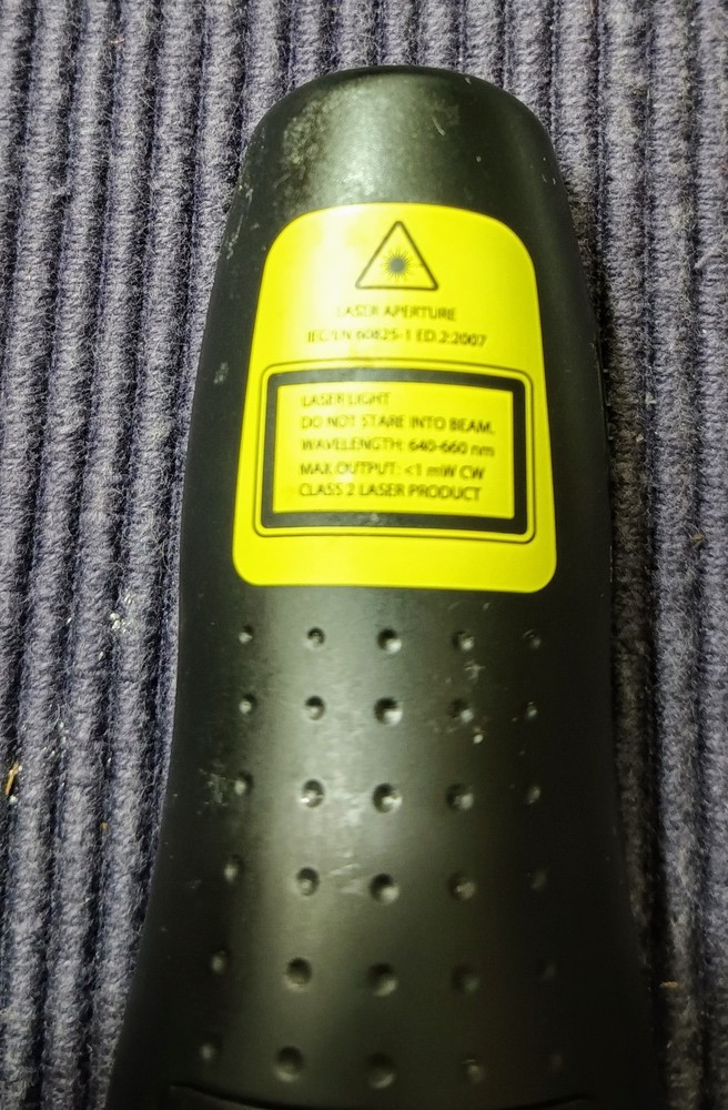 LOGITECH WIRELESS LASER POINTER REMOTE WITH CASE **REMOTE & CASE ONLY** #60825