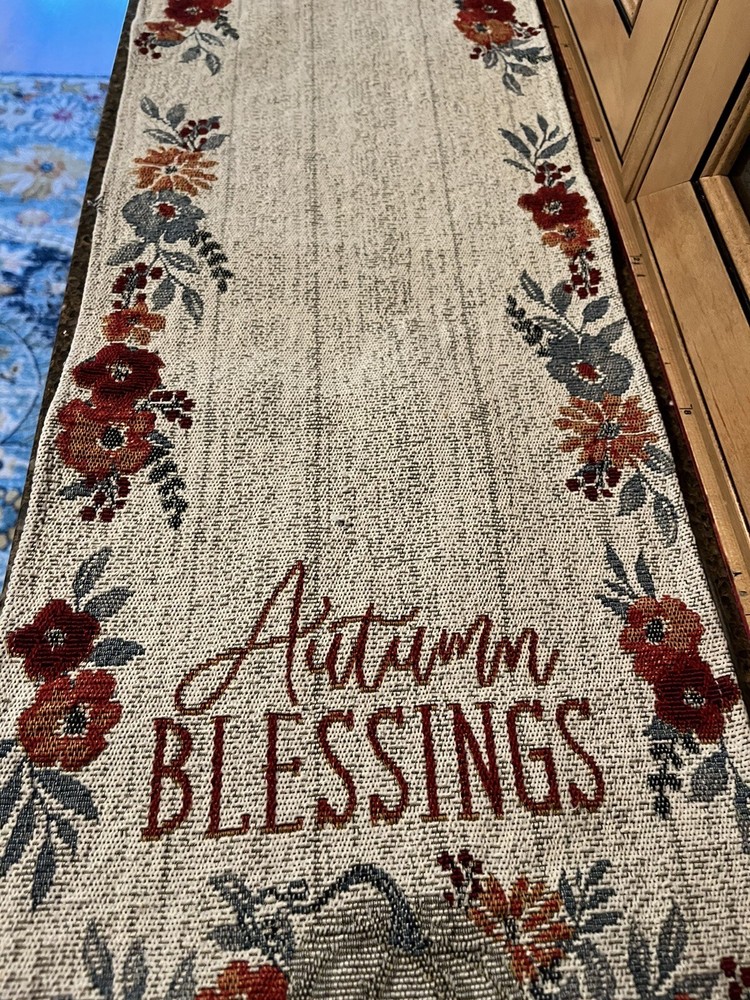 Autumn table runner 52” x 11.75” VGUC