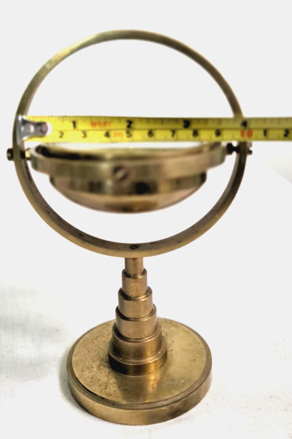 Vintage Brass Gimbal Ship Floating Navigation Compass Decor