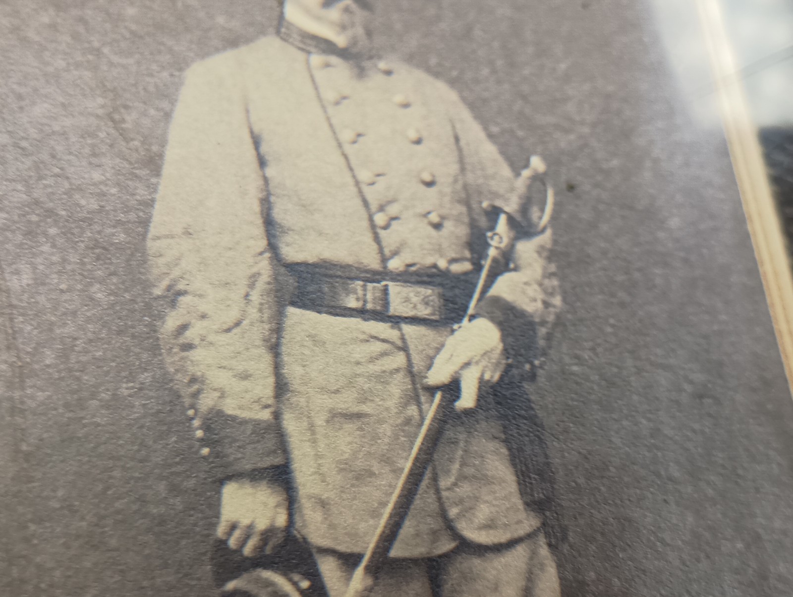 RARE CDV CONFEDERATE Captain W/ Sword South Carolina Photographer Cooley/Becket