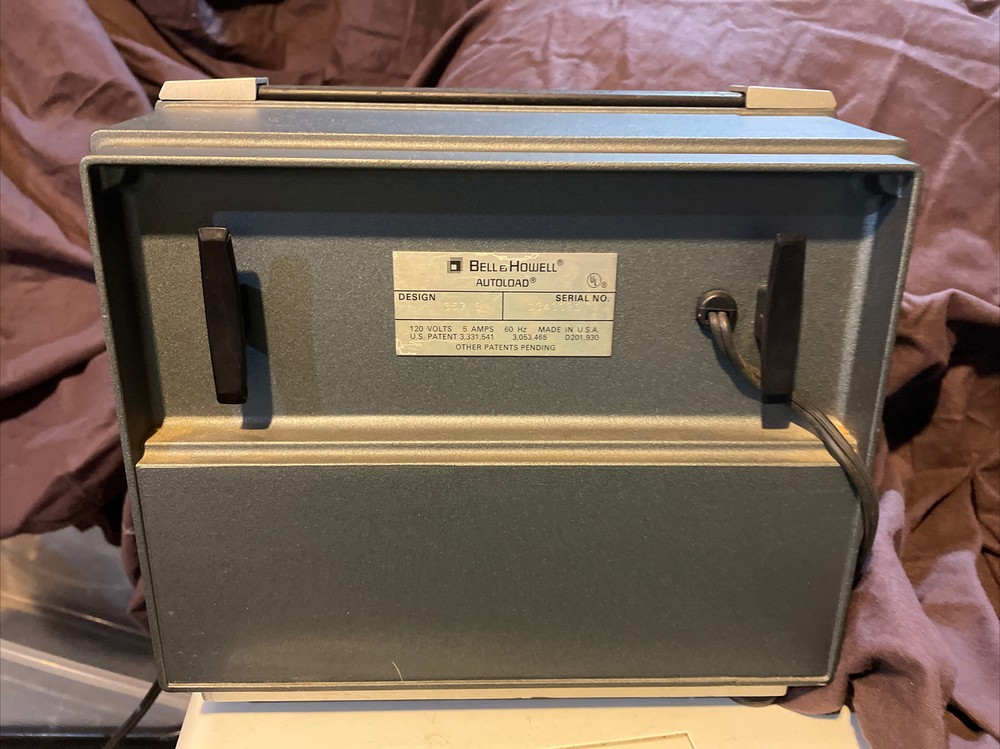BELL & HOWELL 357B Super 8mm Autoload Projector Cleaned Tested & Works