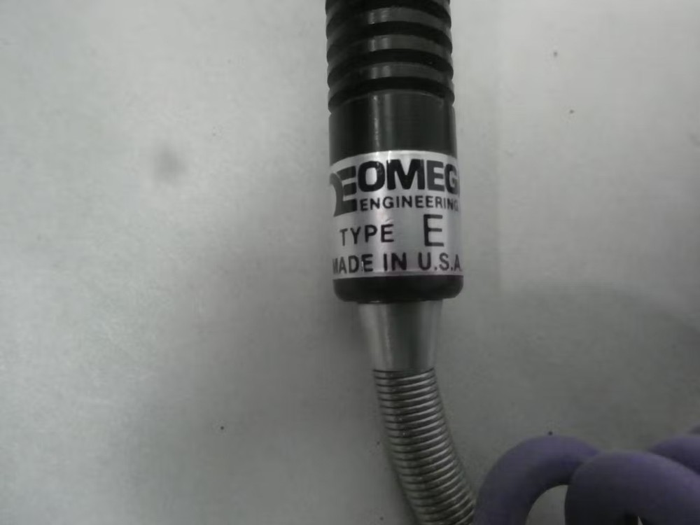 Omega 98221E Unique Temperature Surface Probe
