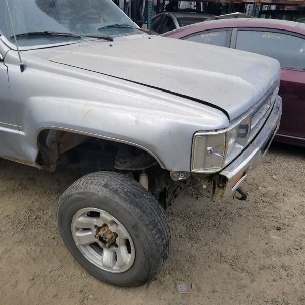 88-89 TOYOTA 4 RUNNER TRANSMISISON CONTROL MODULE CHASSIS ECM ASSEMBLY