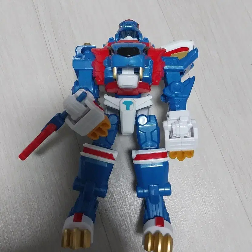 Mini Special Forces Animaltron Robot Transformation Toy