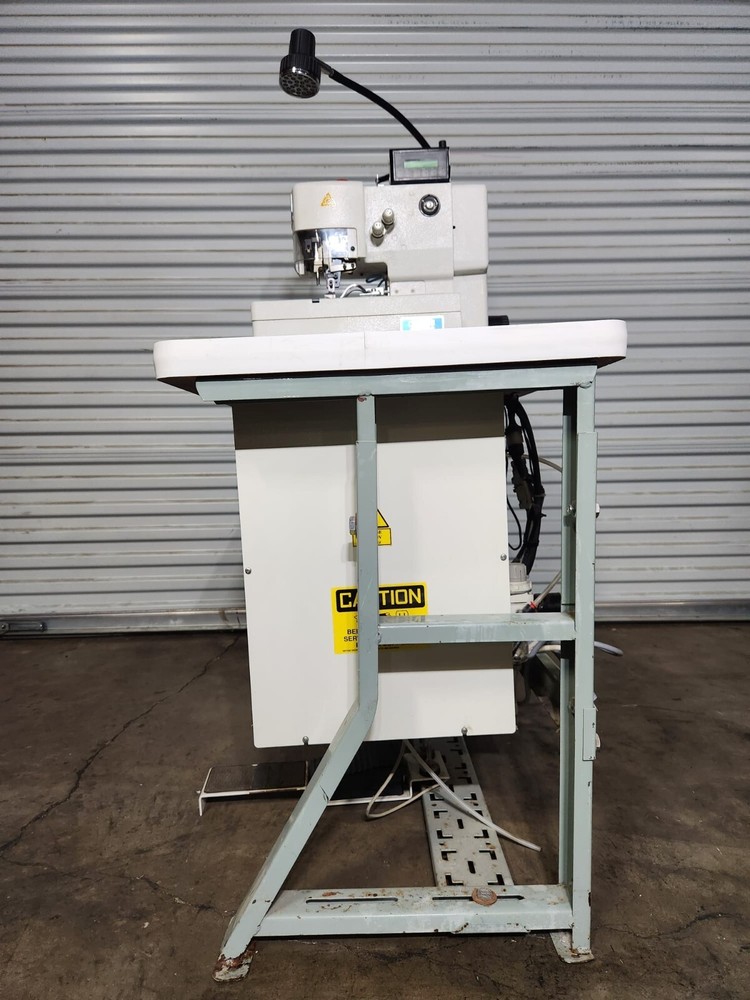 AMF REECE S-4000 Chainstitch Tacker Machine - U241874