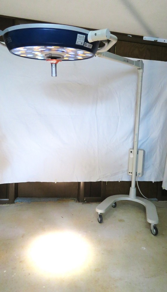 Chromophare E558 Exam Light, Light Emitting Diode, Berchtold Devon FloorStanding