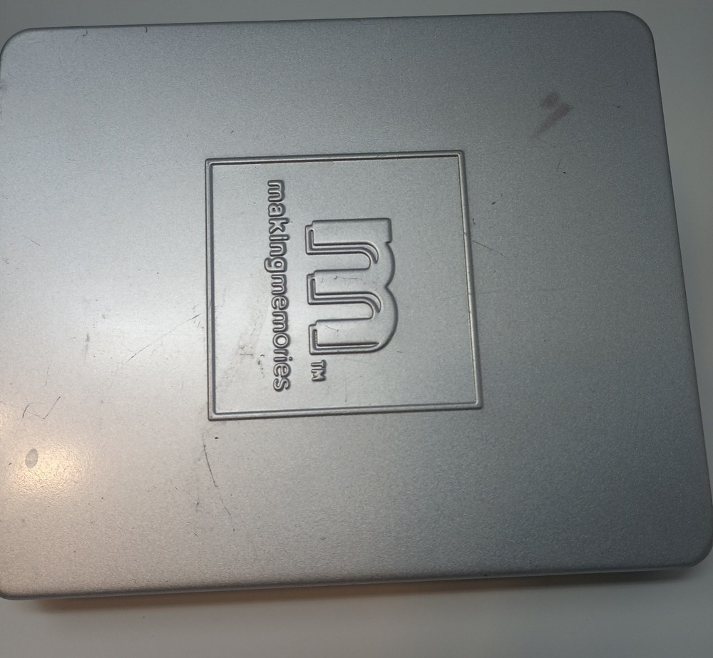 Making Memories Scrapbooking Tool Kit - Wear - Missing Needle